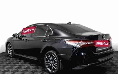 Toyota Camry, 2021 год, 4 000 000 рублей, 8 фотография