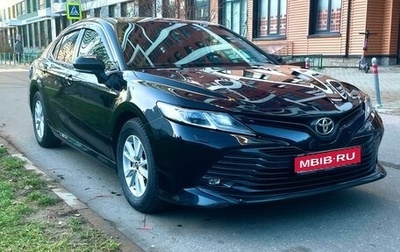 Toyota Camry, 2019 год, 2 600 000 рублей, 1 фотография