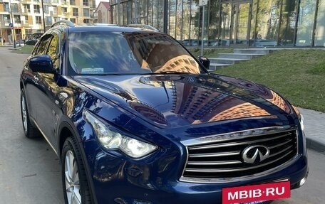 Infiniti QX70, 2013 год, 2 670 000 рублей, 5 фотография