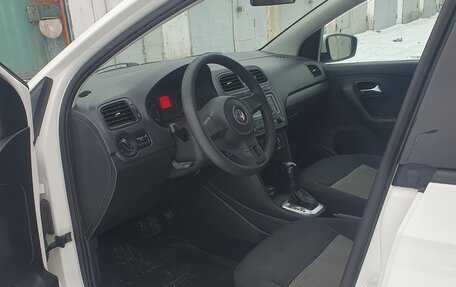 Volkswagen Polo VI (EU Market), 2013 год, 860 000 рублей, 4 фотография