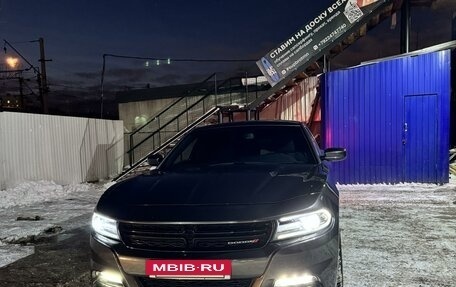 Dodge Charger, 2017 год, 3 000 000 рублей, 2 фотография