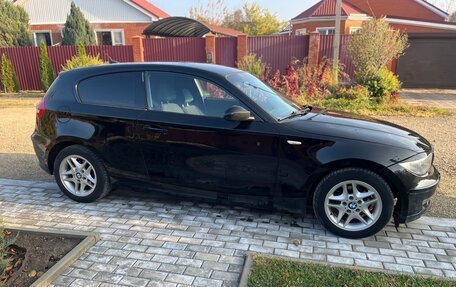 BMW 1 серия, 2008 год, 800 000 рублей, 5 фотография