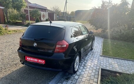 BMW 1 серия, 2008 год, 800 000 рублей, 3 фотография