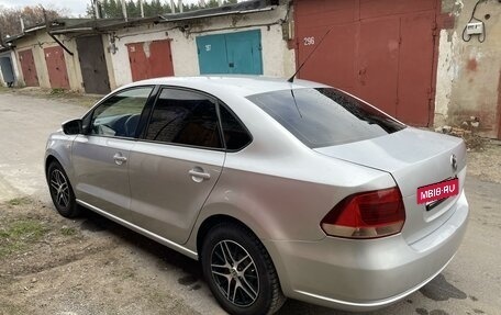 Volkswagen Polo VI (EU Market), 2011 год, 650 000 рублей, 4 фотография