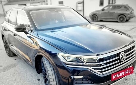 Volkswagen Touareg III, 2018 год, 5 000 000 рублей, 2 фотография