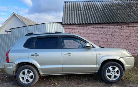 Hyundai Tucson III, 2007 год, 1 050 000 рублей, 4 фотография