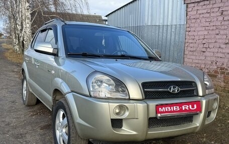 Hyundai Tucson III, 2007 год, 1 050 000 рублей, 3 фотография