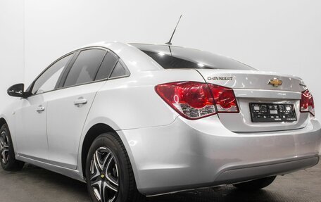 Chevrolet Cruze II, 2010 год, 769 000 рублей, 4 фотография