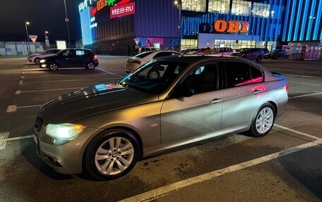 BMW 3 серия, 2009 год, 2 200 000 рублей, 17 фотография