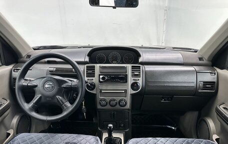 Nissan X-Trail, 2004 год, 700 000 рублей, 14 фотография