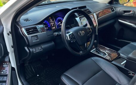 Toyota Camry, 2017 год, 2 800 000 рублей, 11 фотография