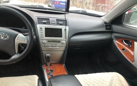 Toyota Camry, 2010 год, 1 350 000 рублей, 8 фотография