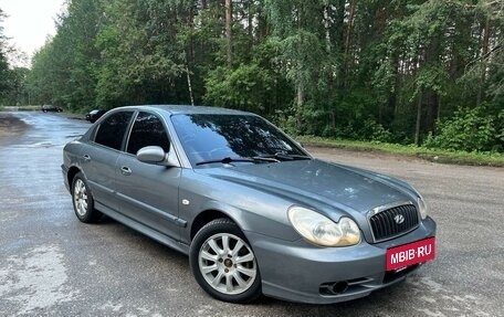 Hyundai Sonata IV рестайлинг, 2005 год, 360 000 рублей, 2 фотография