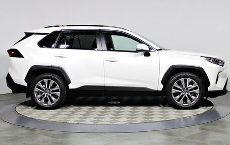 Toyota RAV4, 2021 год, 3 947 000 рублей, 4 фотография