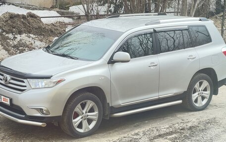 Toyota Highlander III, 2010 год, 2 100 000 рублей, 16 фотография