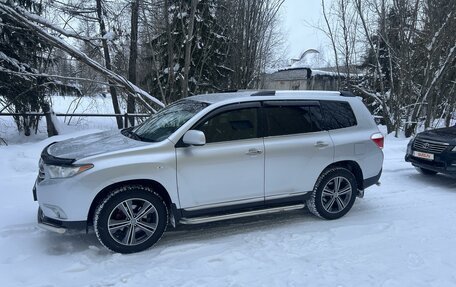 Toyota Highlander III, 2010 год, 2 100 000 рублей, 25 фотография