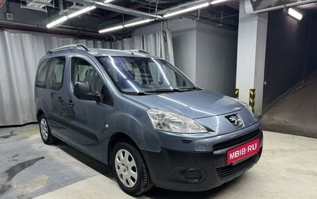 Peugeot Partner II рестайлинг 2, 2010 год, 580 000 рублей, 3 фотография