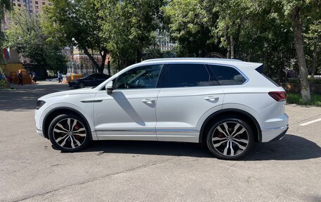 Volkswagen Touareg III, 2019 год, 5 000 000 рублей, 7 фотография