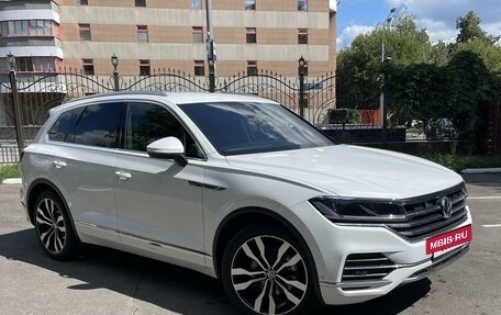 Volkswagen Touareg III, 2019 год, 5 000 000 рублей, 2 фотография