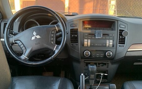 Mitsubishi Pajero IV, 2007 год, 1 600 000 рублей, 12 фотография