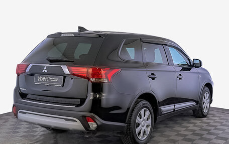 Mitsubishi Outlander III рестайлинг 3, 2021 год, 2 885 000 рублей, 5 фотография