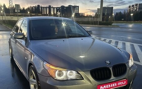 BMW 5 серия, 2004 год, 995 000 рублей, 18 фотография