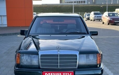 Mercedes-Benz W124, 1988 год, 249 000 рублей, 1 фотография