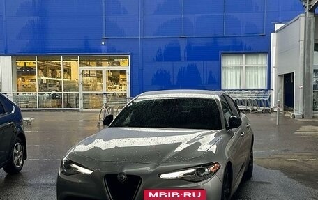 Alfa Romeo Giulia II, 2016 год, 2 350 000 рублей, 4 фотография