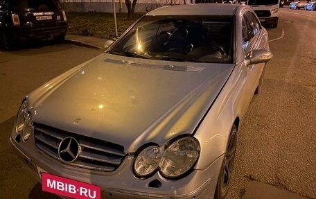 Mercedes-Benz CLK-Класс, 2006 год, 600 000 рублей, 1 фотография