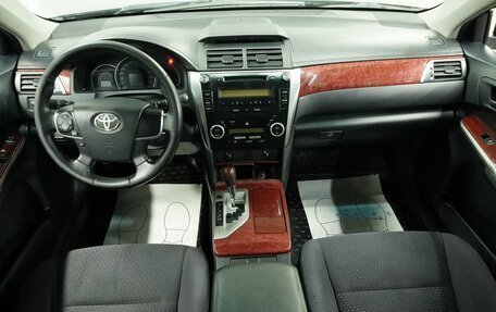 Toyota Camry, 2012 год, 1 780 000 рублей, 10 фотография