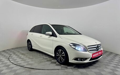 Mercedes-Benz B-Класс, 2014 год, 989 000 рублей, 3 фотография