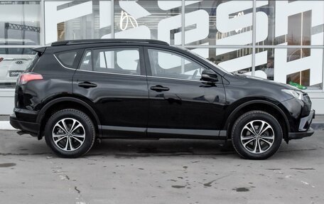 Toyota RAV4, 2018 год, 2 599 000 рублей, 5 фотография