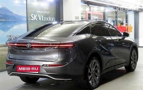 Toyota Crown, 2023 год, 5 200 000 рублей, 4 фотография