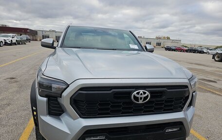 Toyota Tacoma, 2024 год, 7 200 000 рублей, 5 фотография