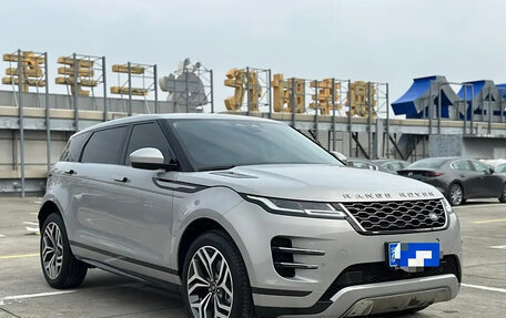 Land Rover Range Rover Evoque II, 2023 год, 4 590 000 рублей, 6 фотография