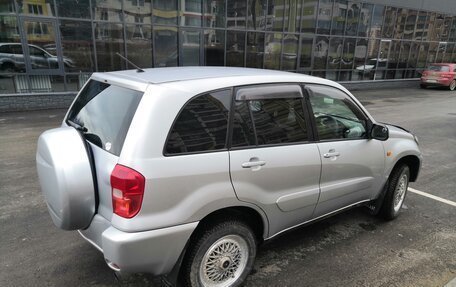 Toyota RAV4, 2002 год, 900 000 рублей, 4 фотография