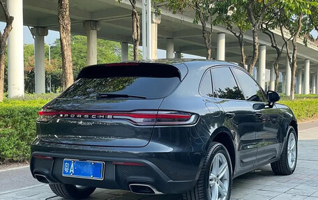 Porsche Macan I рестайлинг, 2024 год, 9 800 850 рублей, 3 фотография