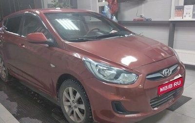 Hyundai Solaris II рестайлинг, 2011 год, 700 000 рублей, 1 фотография