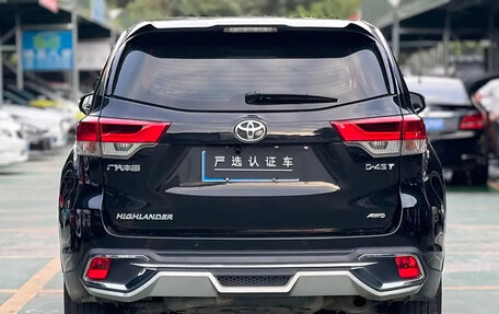 Toyota Highlander III, 2021 год, 3 050 000 рублей, 5 фотография