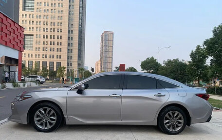 Toyota Avalon, 2020 год, 2 310 000 рублей, 4 фотография