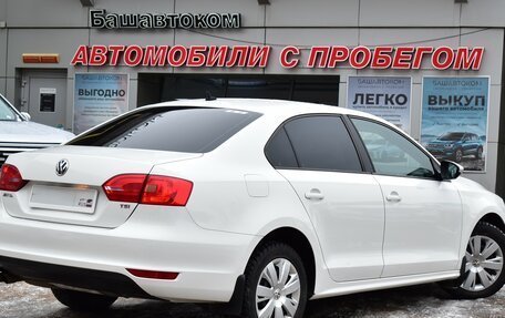 Volkswagen Jetta VI, 2012 год, 975 000 рублей, 3 фотография