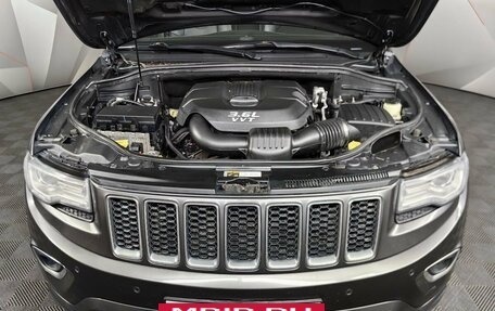 Jeep Grand Cherokee, 2013 год, 2 325 000 рублей, 21 фотография