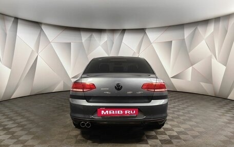 Volkswagen Passat B8 рестайлинг, 2016 год, 1 798 000 рублей, 8 фотография