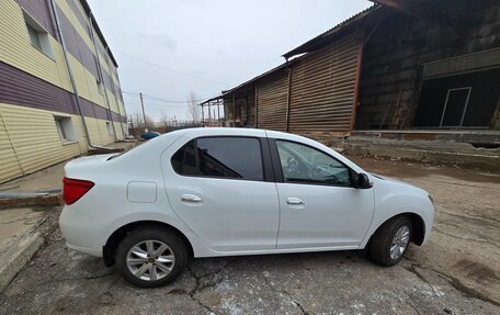 Renault Logan II, 2018 год, 1 000 000 рублей, 8 фотография