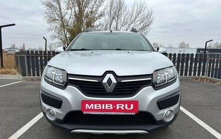 Renault Sandero II рестайлинг, 2015 год, 1 039 900 рублей, 2 фотография