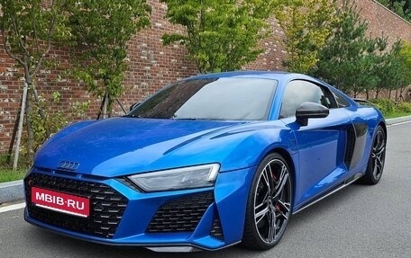 Audi R8, 2021 год, 17 030 000 рублей, 1 фотография