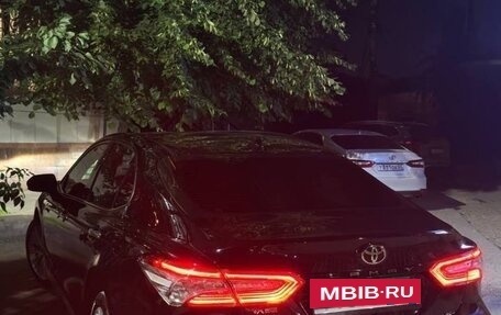 Toyota Camry, 2018 год, 2 680 000 рублей, 2 фотография