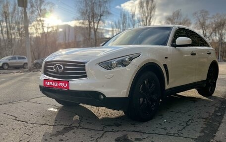 Infiniti FX II, 2012 год, 2 450 000 рублей, 1 фотография