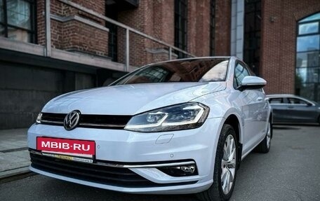 Volkswagen Golf VII, 2021 год, 1 920 000 рублей, 5 фотография