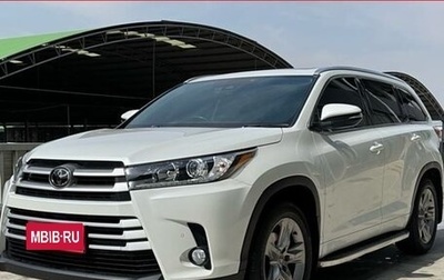 Toyota Highlander III, 2021 год, 3 500 000 рублей, 1 фотография